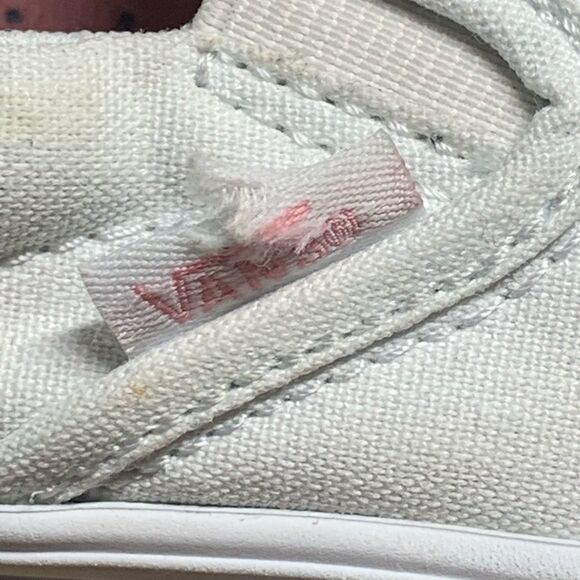 VANS Kids Off The Wall Slip On White Shoes Sz 2.5 - Picture 10 of 12